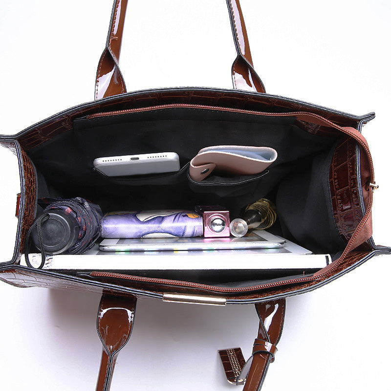 🎁Crocodile Print Handbag👜