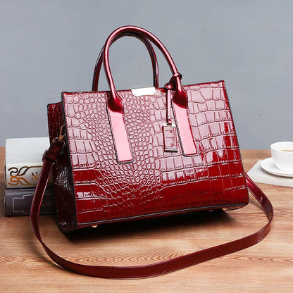 🎁Crocodile Print Handbag👜