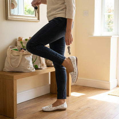Women's Floral Hollow-Out Breathable Flat Loafers