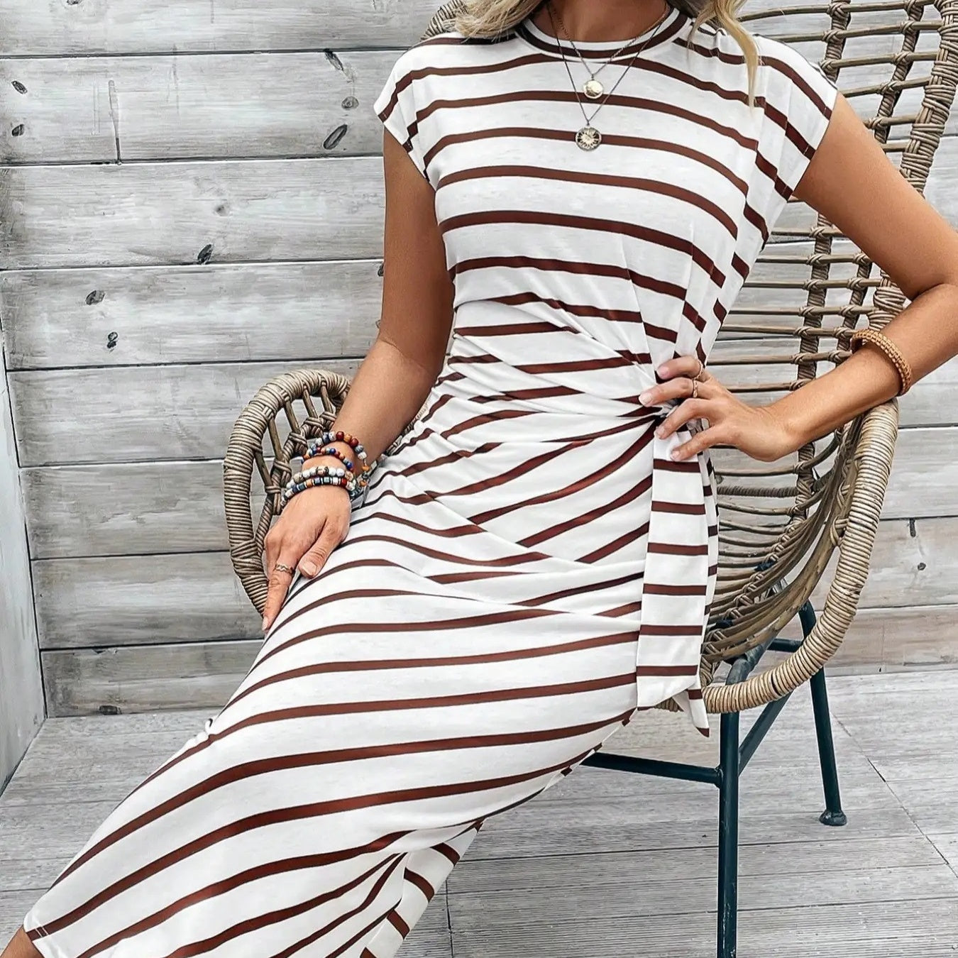 🌸Women's Knot Bodycon Dress – Leopard print, tummy-flattering knot. Comfy & chic for parties or date nights. Feel gorgeous. ✨🌹